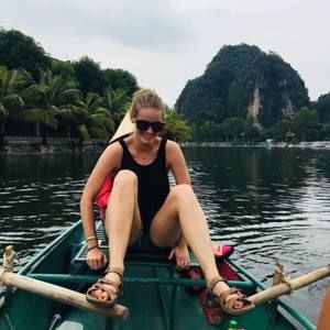 Meet your Posher, Michaela